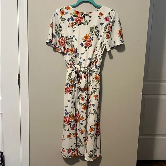 Floral Spring Dress - Picture 3 of 7